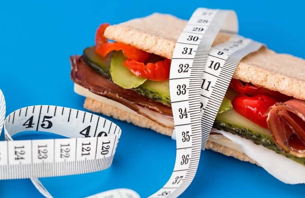 Нутрициолог назвала ошибки, которые мешают похудению