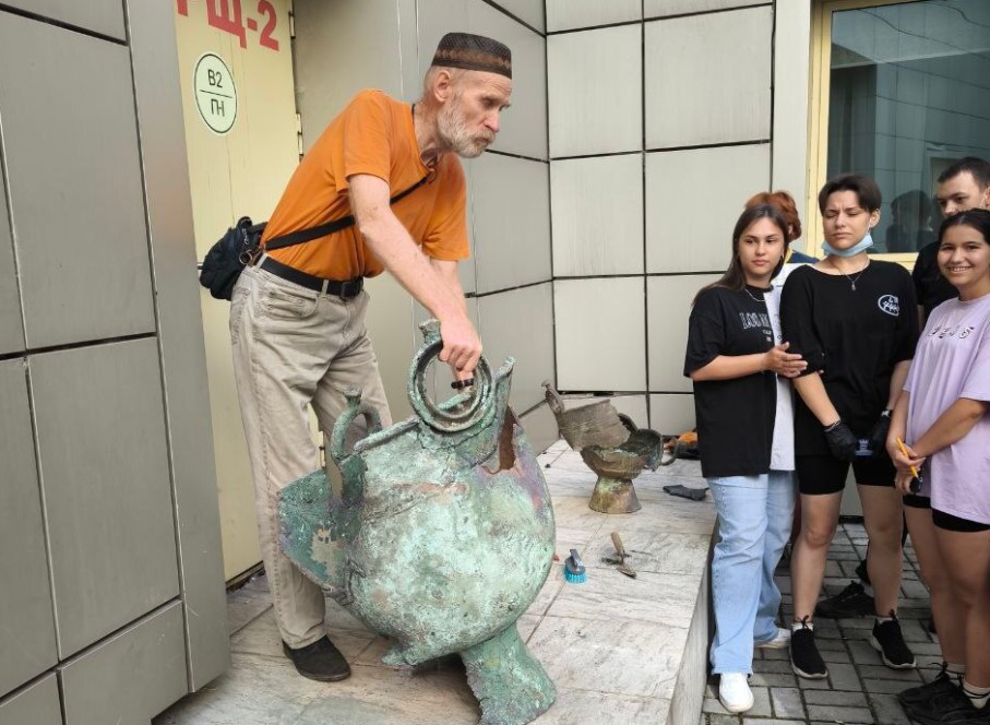 В Абакане строители случайно обнаружили артефакты Тагарской культуры