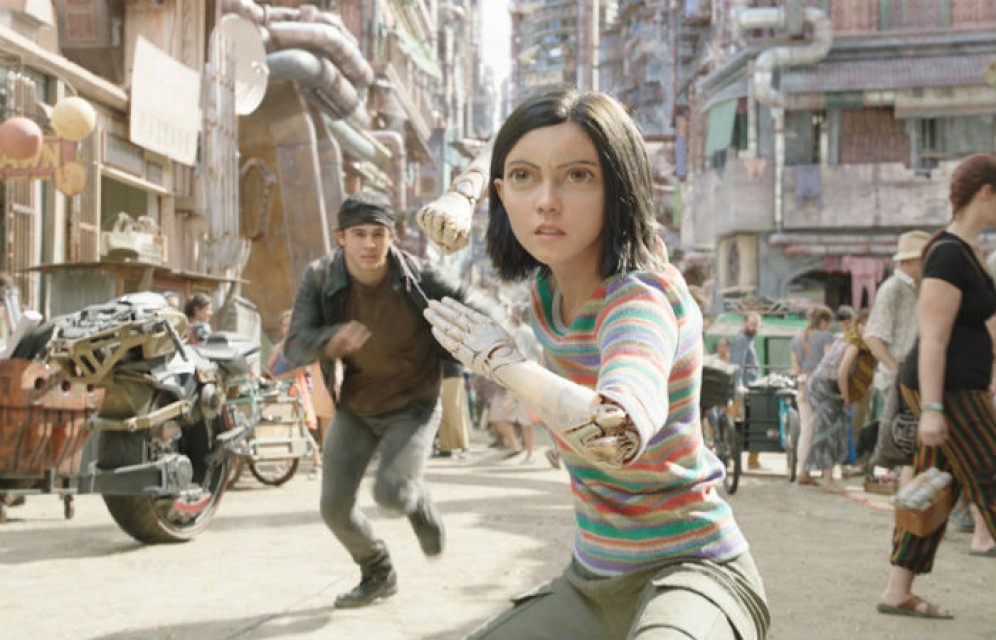 Вышел эпичный трейлер фильма Родригеса про девочку-робота-убийцу